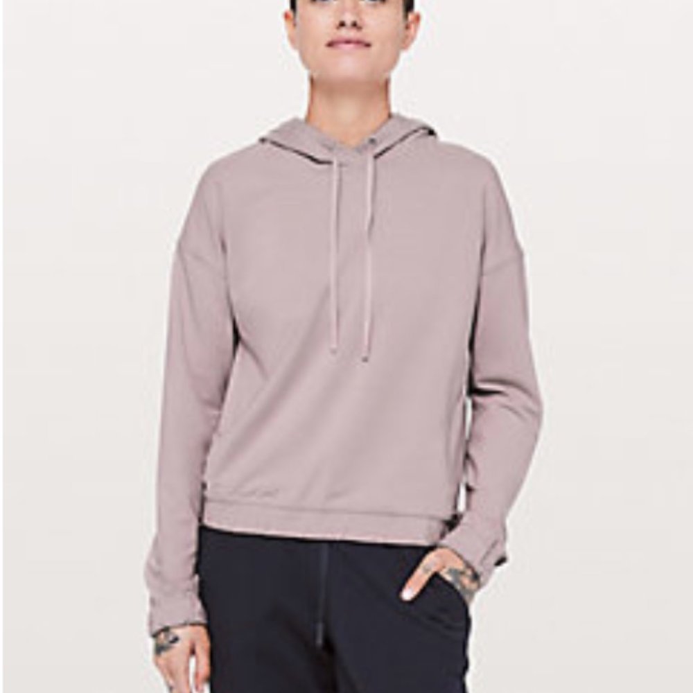 Lululemon twisted & tucked pullover